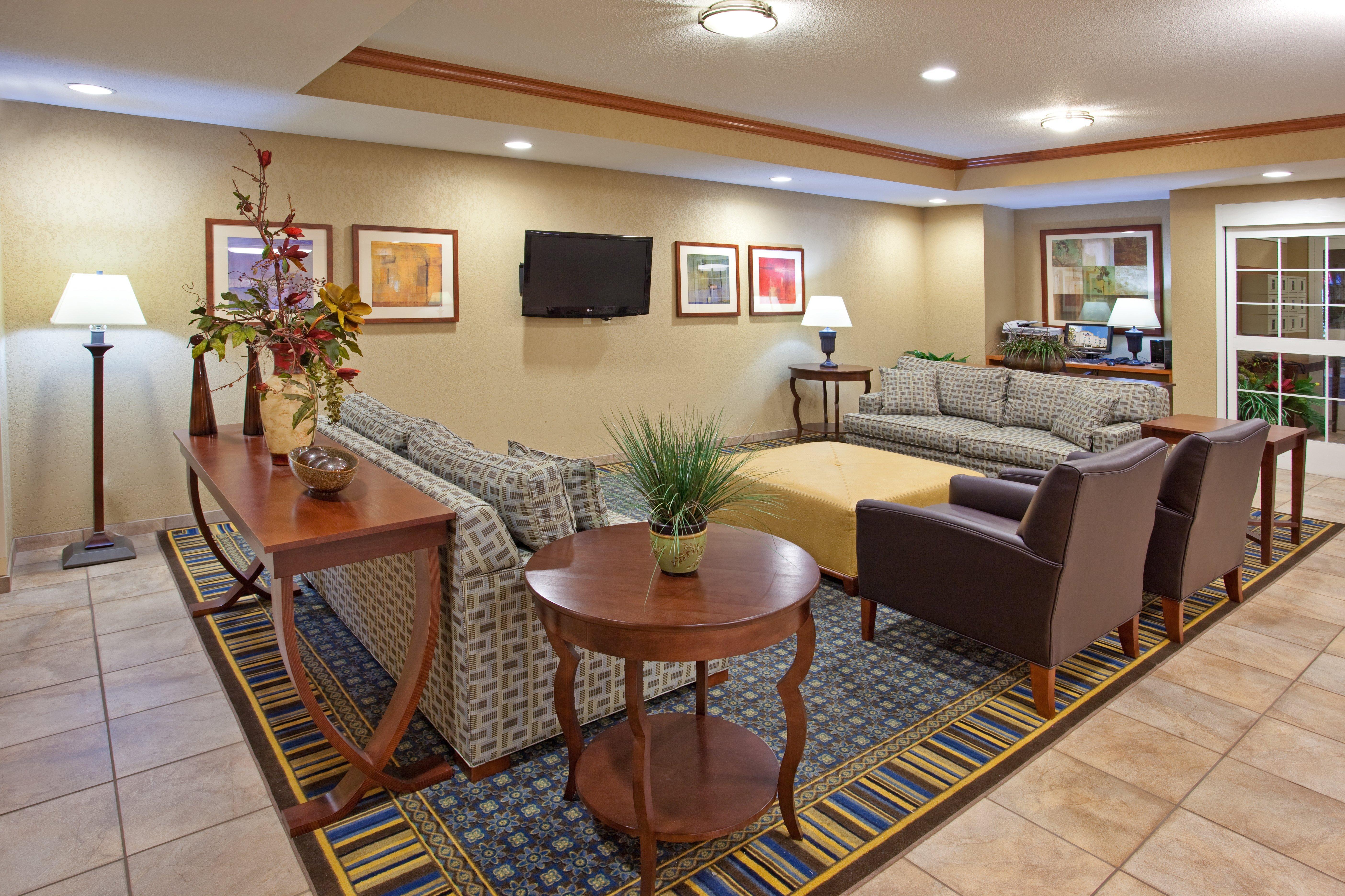 Candlewood Suites Elgin - Northwest Chicago By Ihg Exterior photo