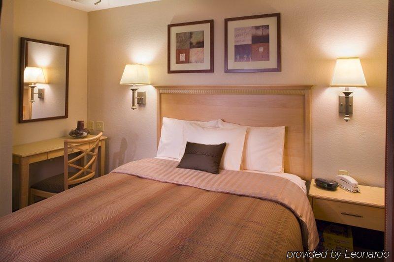Candlewood Suites Elgin - Northwest Chicago By Ihg Exterior photo
